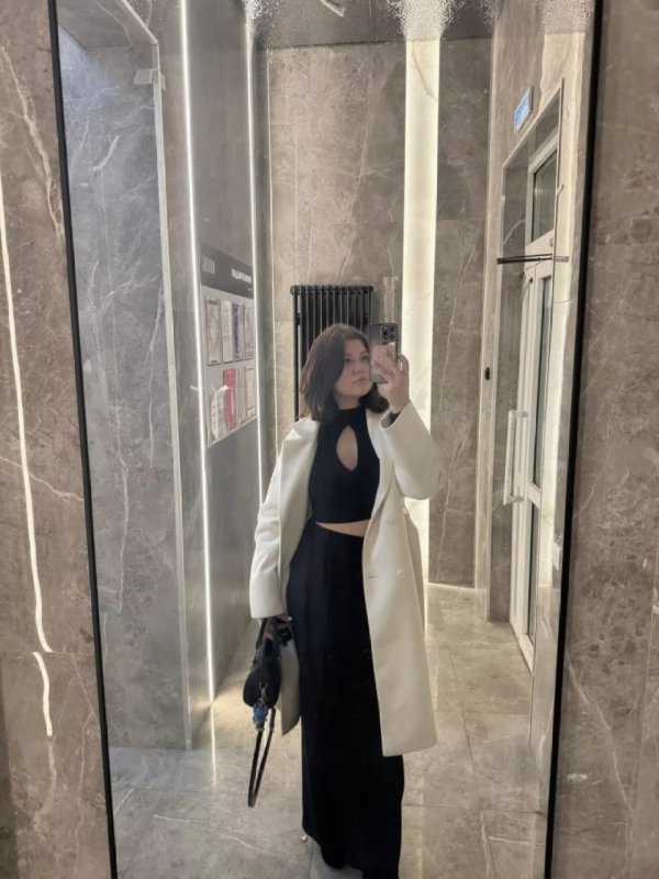 802a1a07-3c1e-4562-ae65-e2a26141972d.jpg